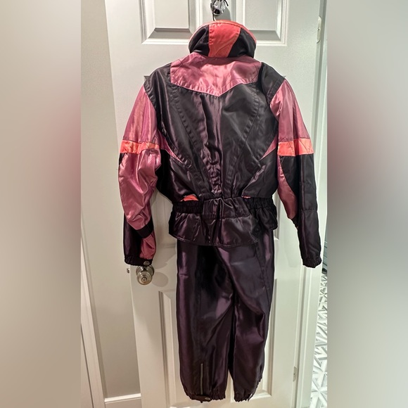 Women’s Spyder ski outfit - Picture 2 of 16